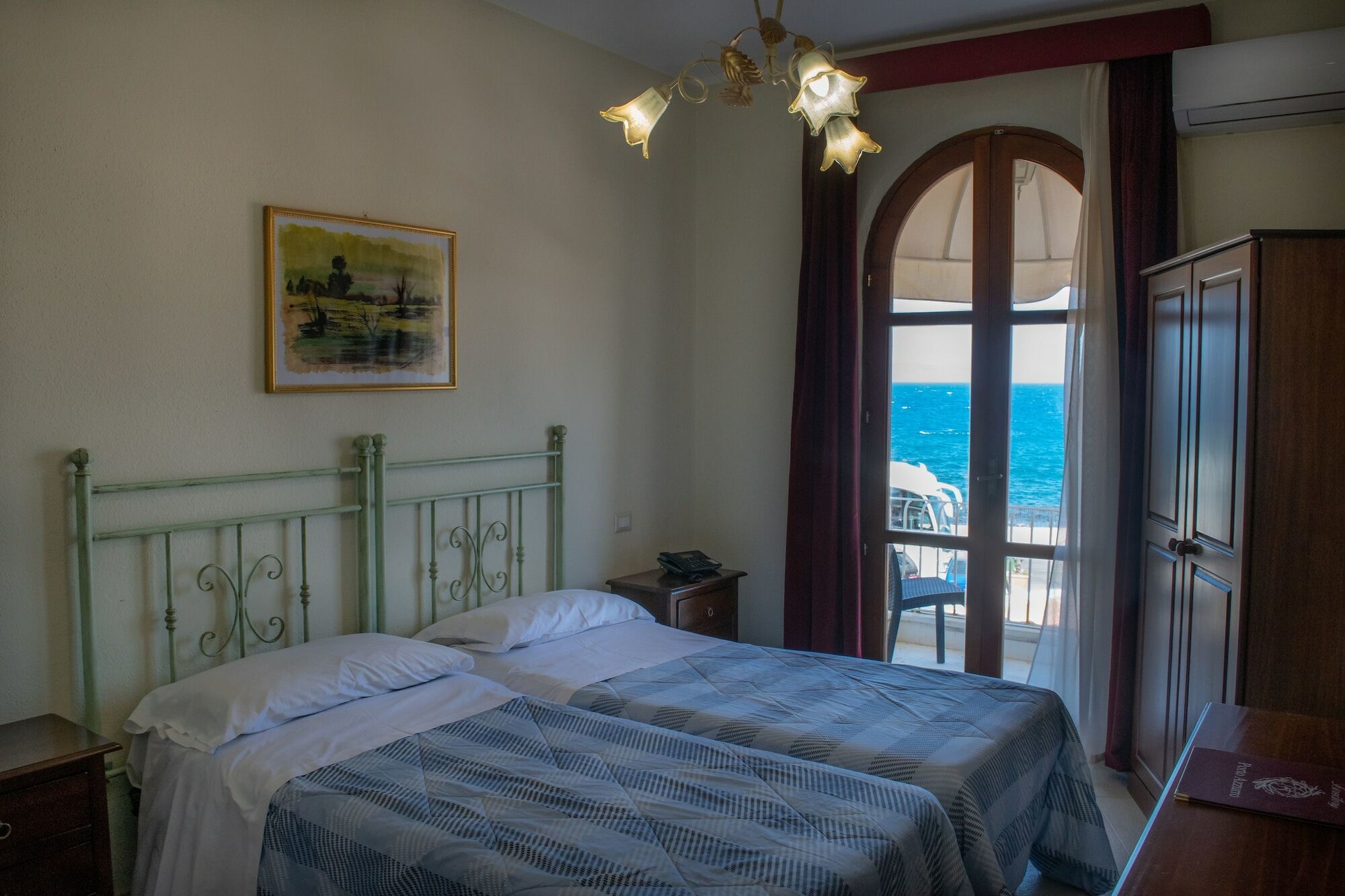 Hotel Porto Azzurro Giardini Naxos Exterior foto